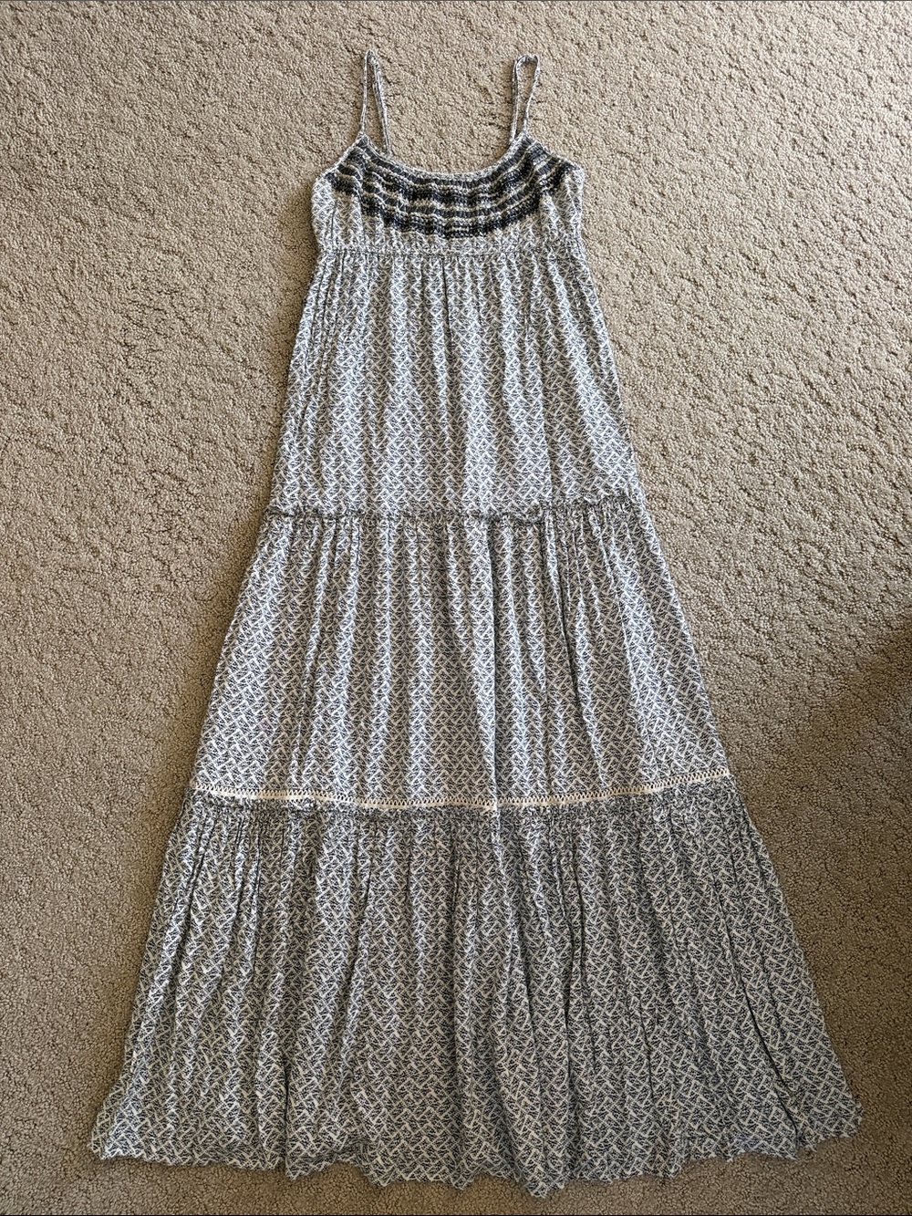 American Eagle Tiered Boho Maxi Dress Embroidered Ruffled Dress Women’s XS EUC
